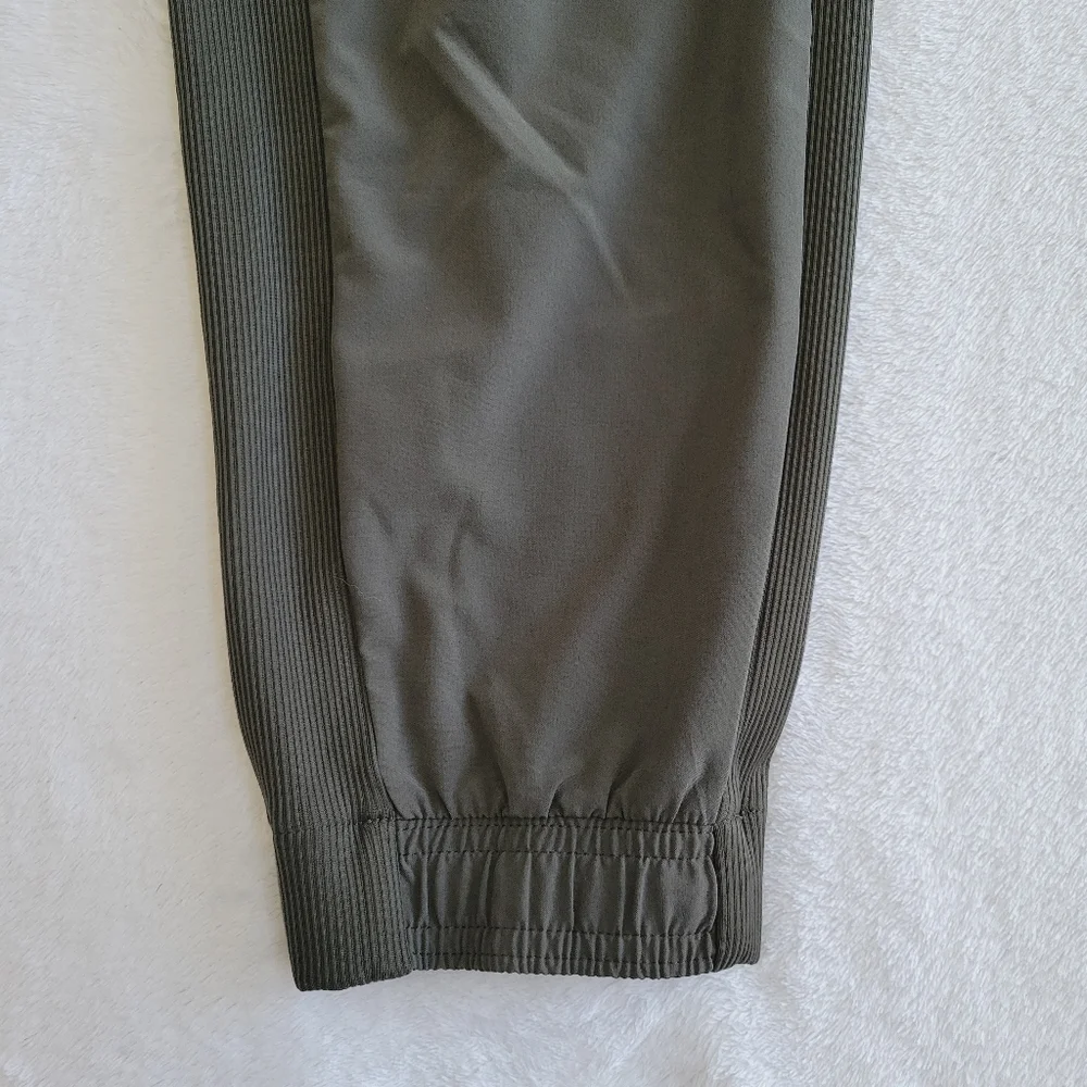 Athleta Brooklyn Ankle Pants Jogger Travel Casual‎ Pants Size 12